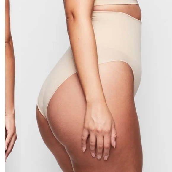 New skims Core Control underwear size L/XL - Picture 1 of 6